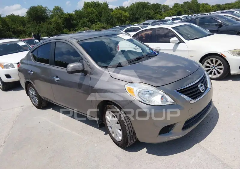 2012 Nissan VERSA фото