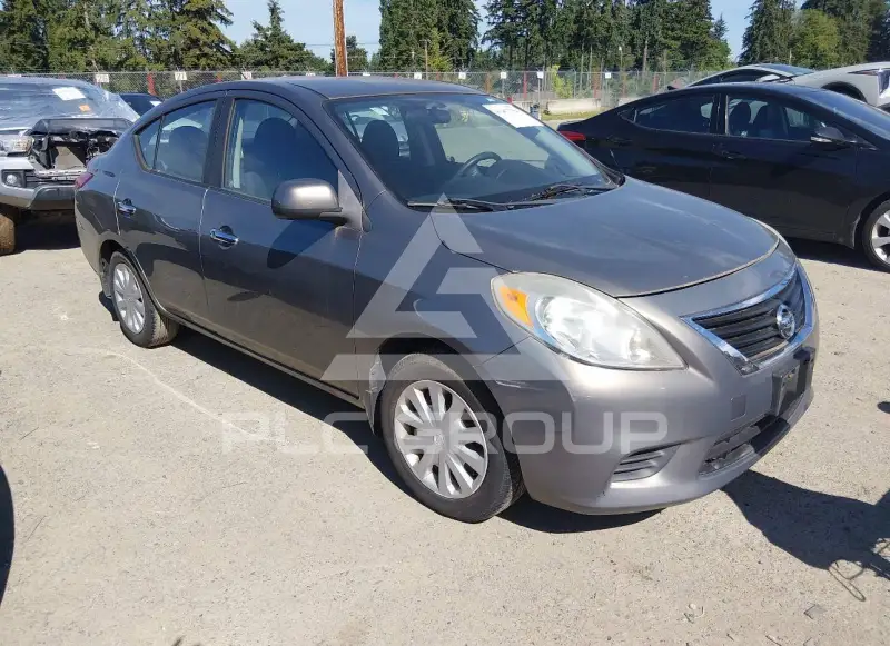 2012 Nissan VERSA photo