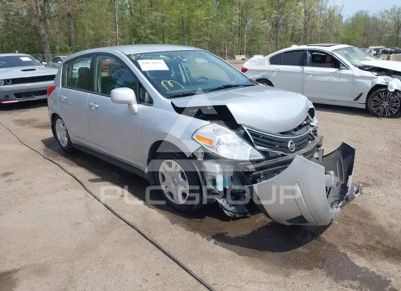 2012 Nissan VERSA фото