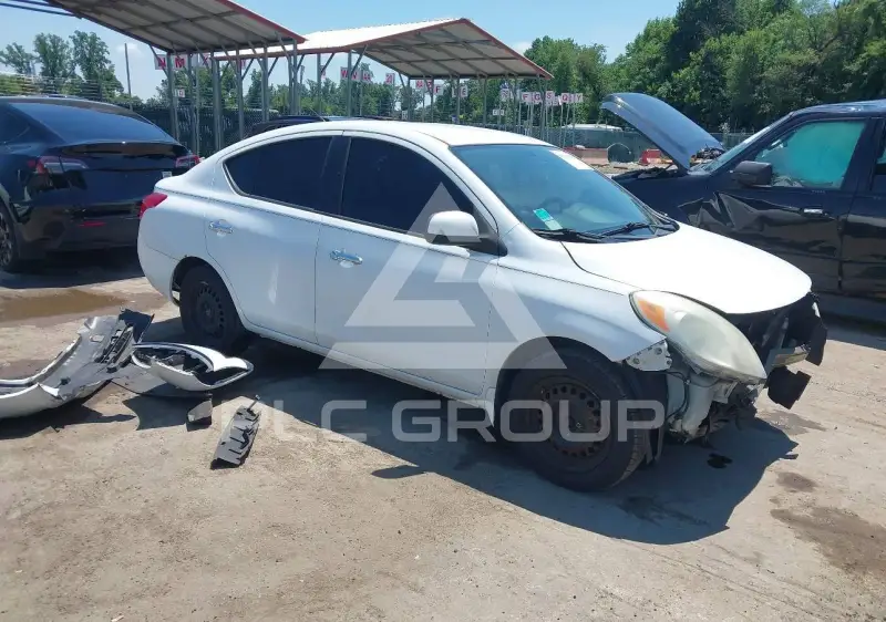 2012 Nissan VERSA photo