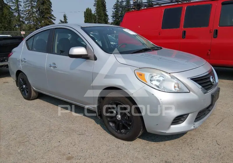 2012 Nissan VERSA фото