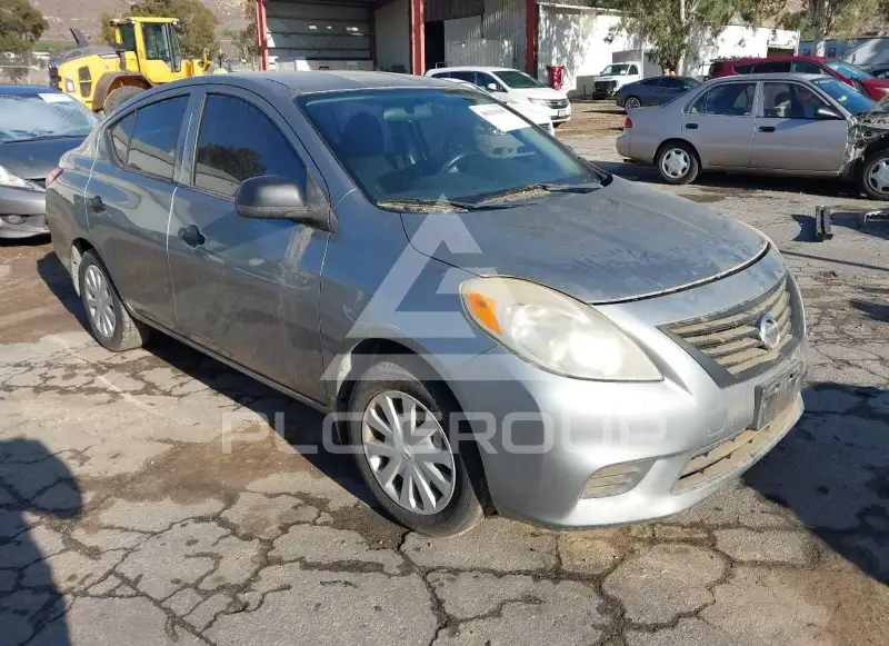 2012 Nissan VERSA фото
