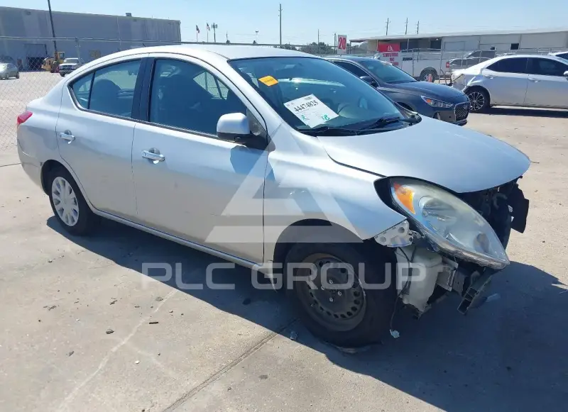 2012 Nissan VERSA photo