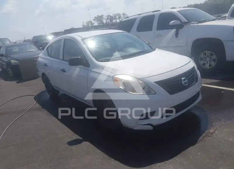 2012 Nissan VERSA фото