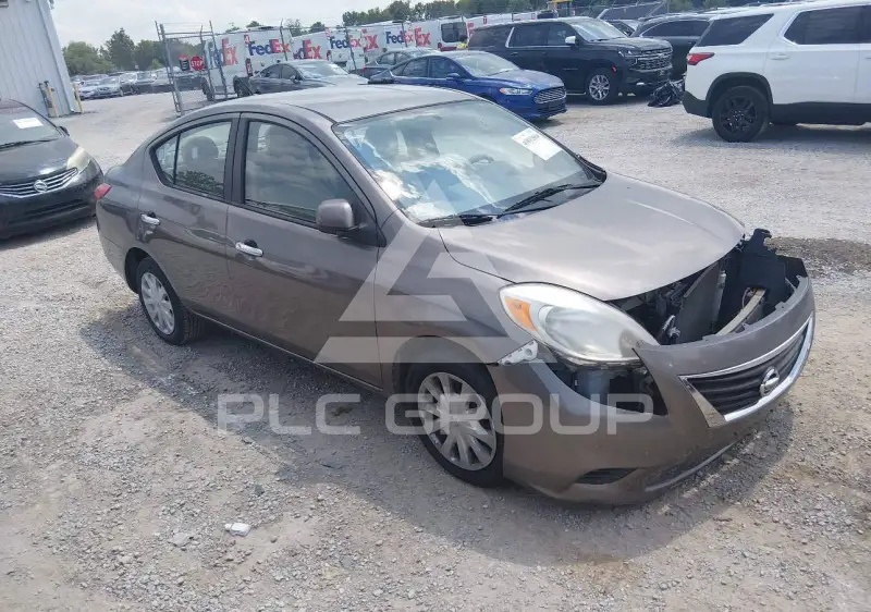2012 Nissan VERSA фото