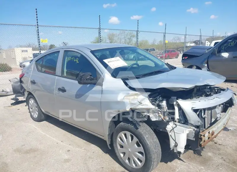 2012 Nissan VERSA фото