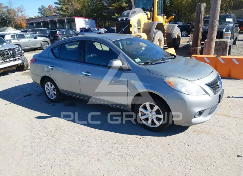 2012 Nissan VERSA photo