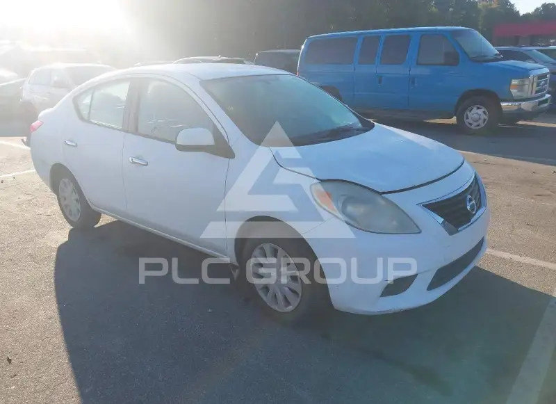 2012 Nissan VERSA фото