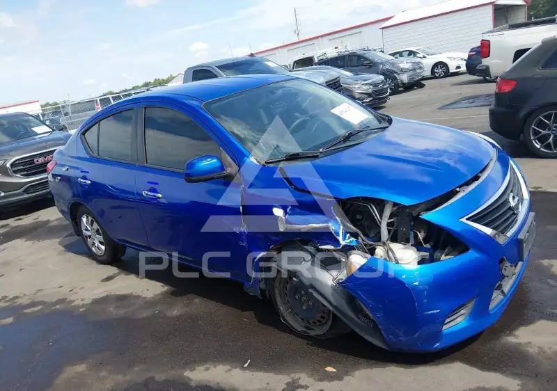 2012 Nissan VERSA photo