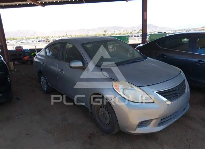 2012 Nissan VERSA фото