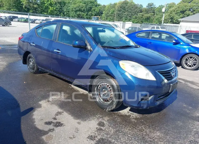 2012 Nissan VERSA photo