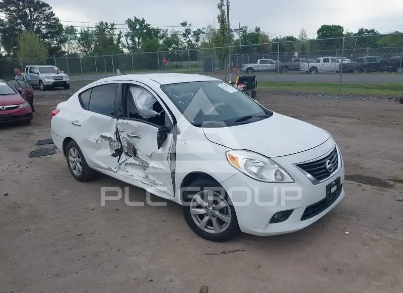 2012 Nissan VERSA фото