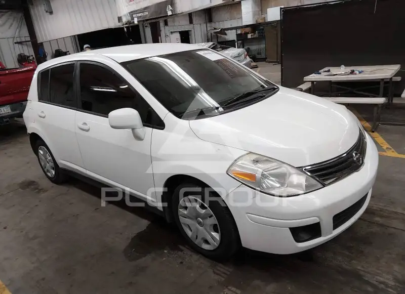 2012 Nissan VERSA photo