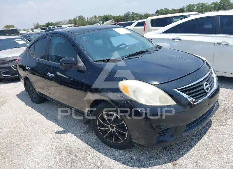 2012 Nissan VERSA photo