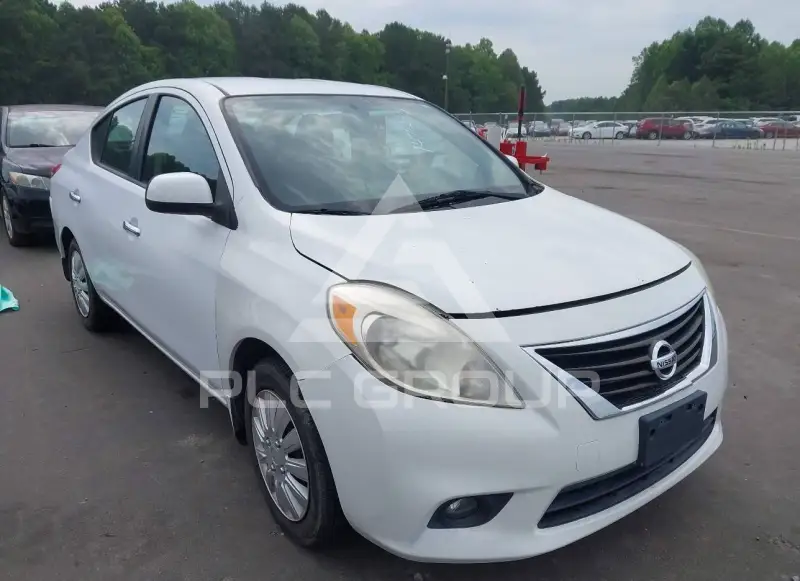2012 Nissan VERSA фото