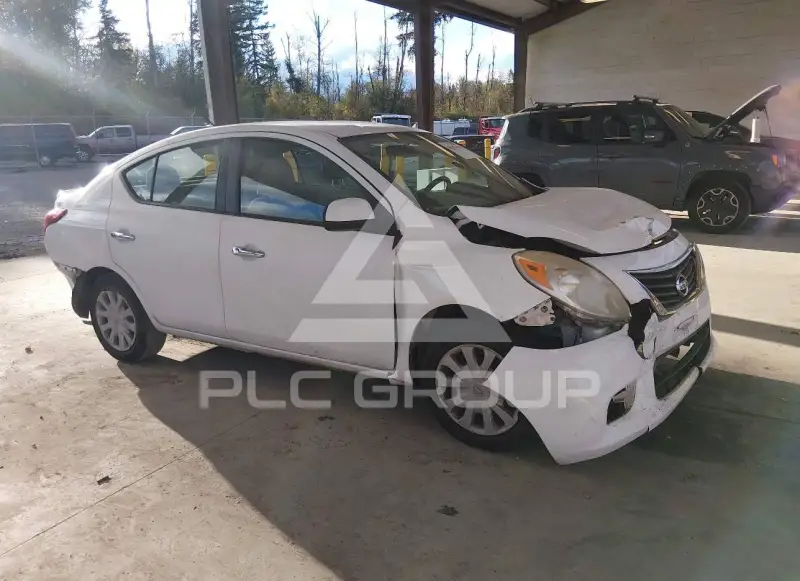 2012 Nissan VERSA photo