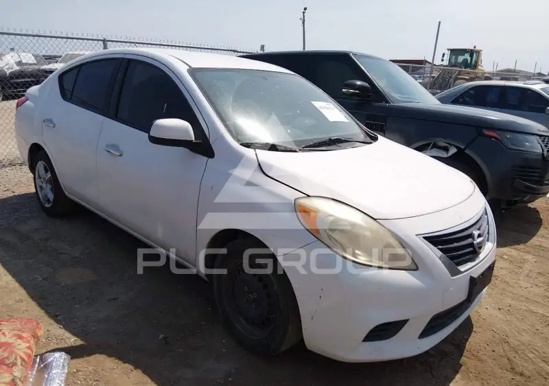 2012 Nissan VERSA photo