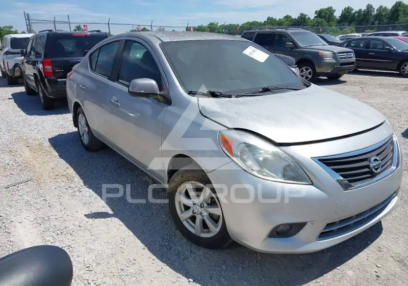 2012 Nissan VERSA фото