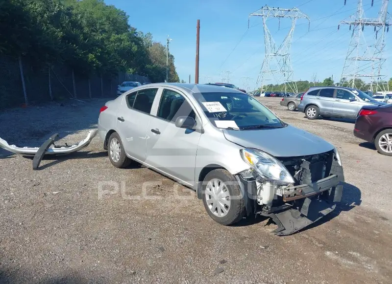 2012 Nissan VERSA фото