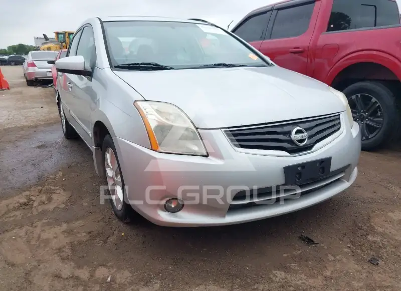 2012 Nissan SENTRA фото