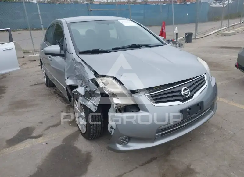 2012 Nissan SENTRA фото