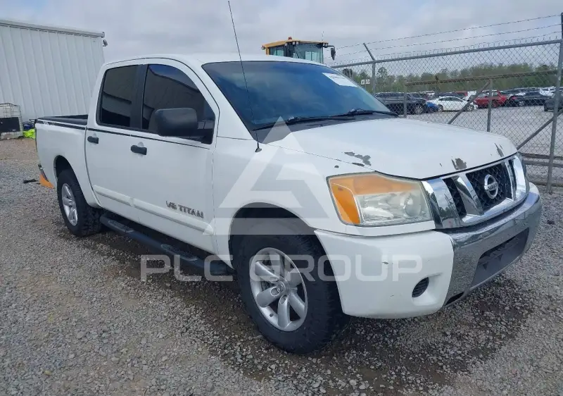 2012 Nissan TITAN фото