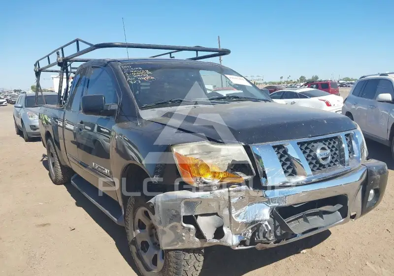 2012 Nissan TITAN фото