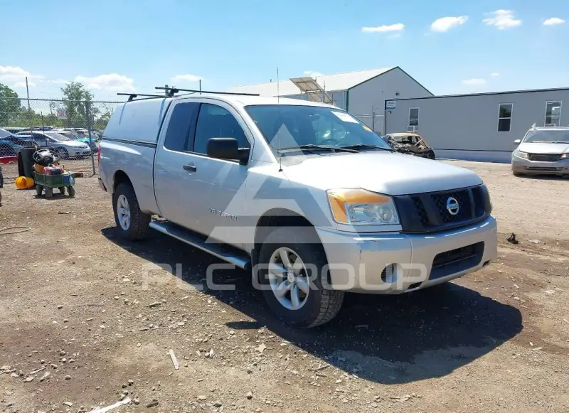 2012 Nissan TITAN фото