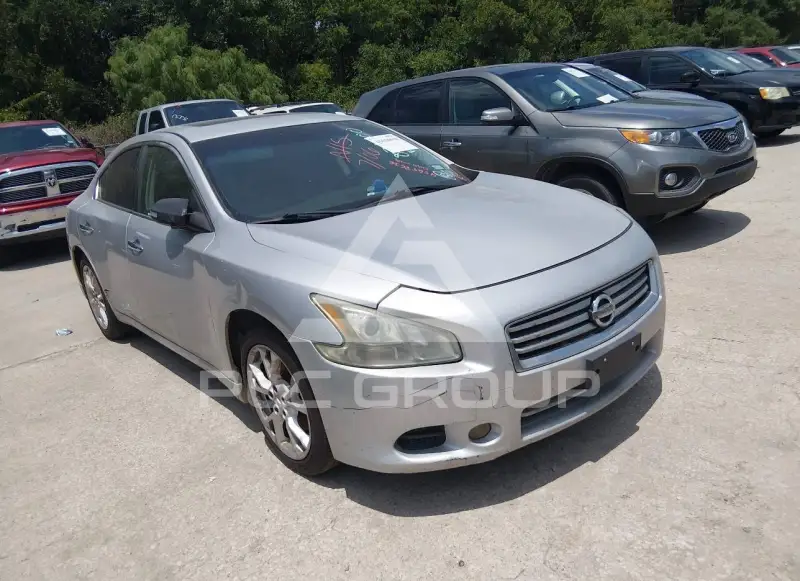 2012 Nissan MAXIMA фото