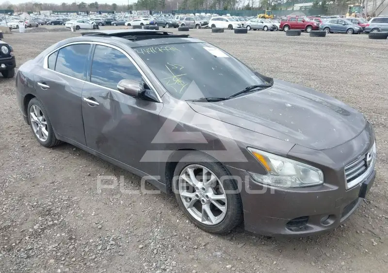 2012 Nissan MAXIMA photo