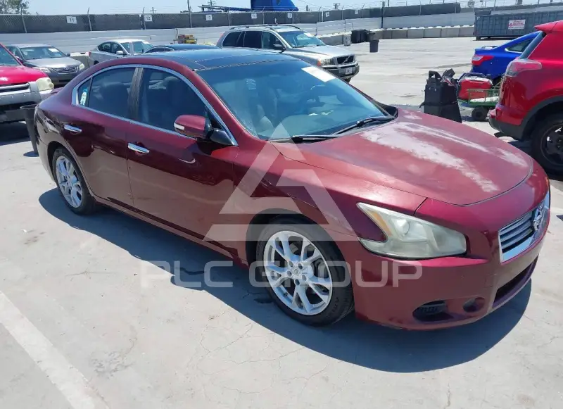 2012 Nissan MAXIMA photo