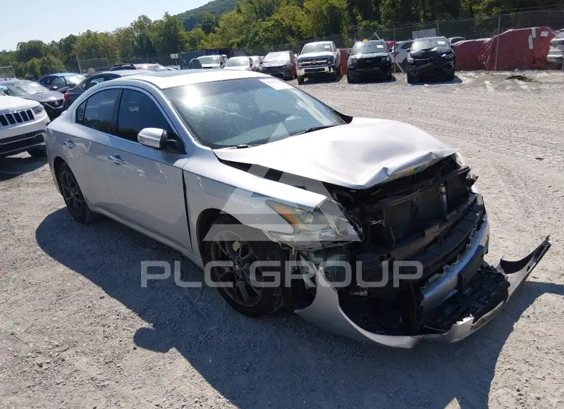 2012 Nissan MAXIMA photo