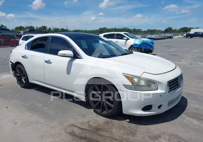 2012 Nissan MAXIMA photo