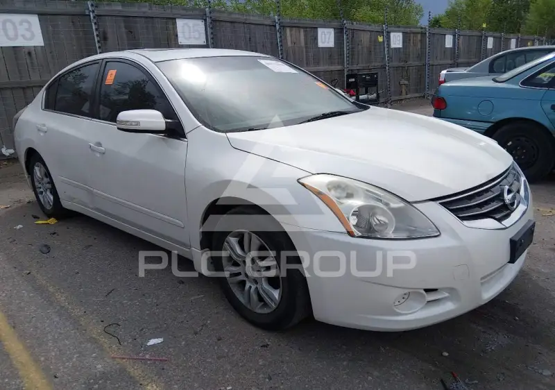 2012 Nissan ALTIMA фото