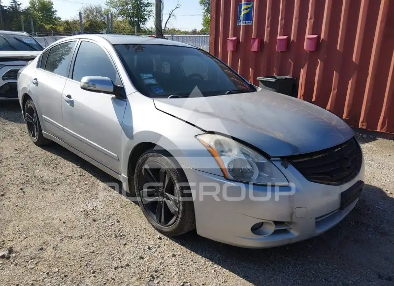 2012 Nissan ALTIMA photo