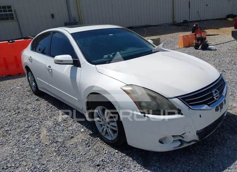 2012 Nissan ALTIMA photo