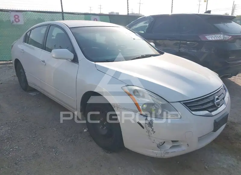 2012 Nissan ALTIMA photo