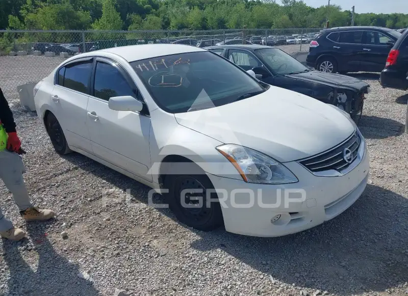 2012 Nissan ALTIMA photo