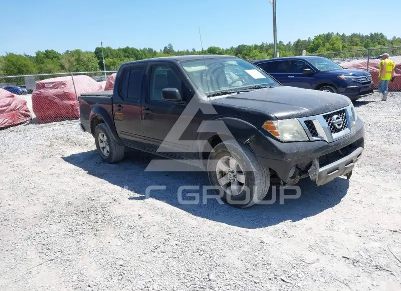 2012 Nissan FRONTIER photo