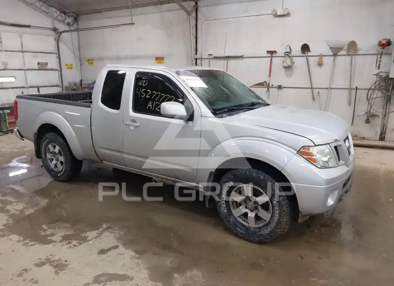 2012 Nissan FRONTIER фото