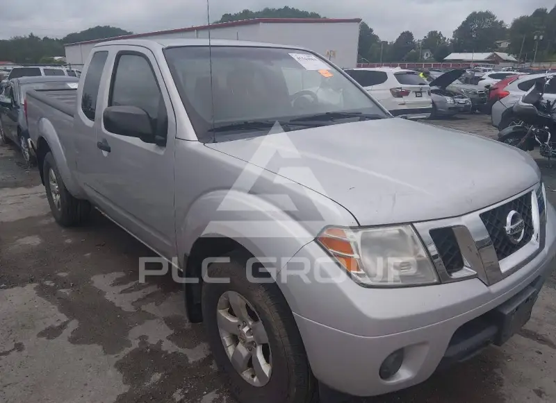 2012 Nissan FRONTIER фото