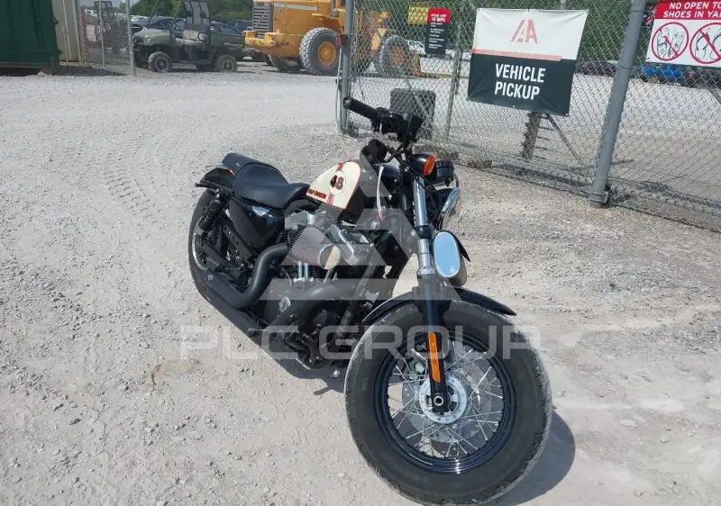 2012 Harley-Davidson XL1200 фото