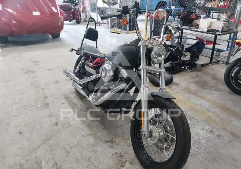 2012 Harley-Davidson FXDB фото