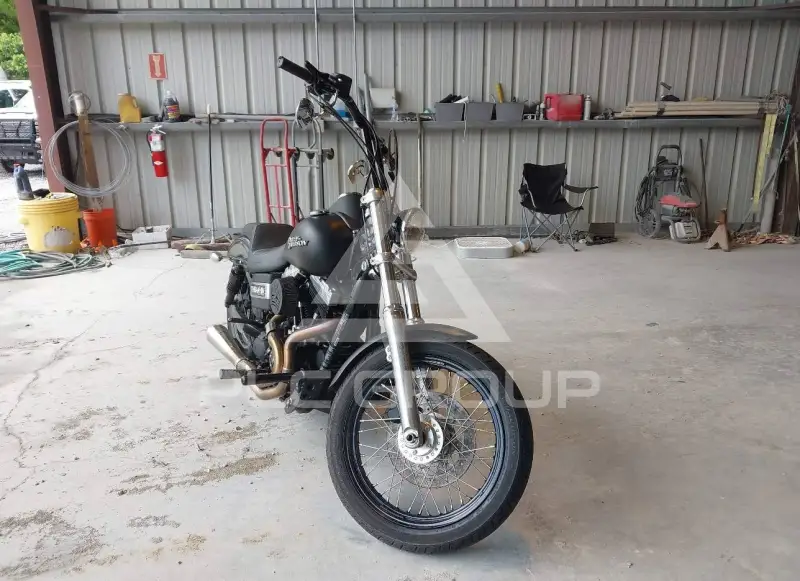 2012 Harley-Davidson FXDB фото
