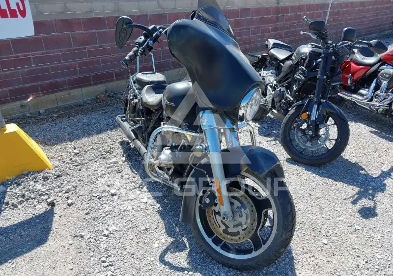 2012 Harley-Davidson FLHX фото