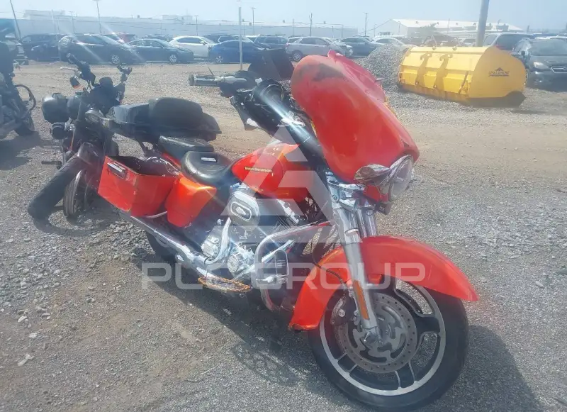 2012 Harley-Davidson FLHX фото