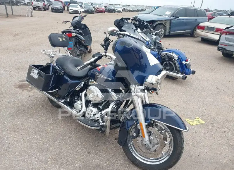 2012 Harley-Davidson FLHX фото