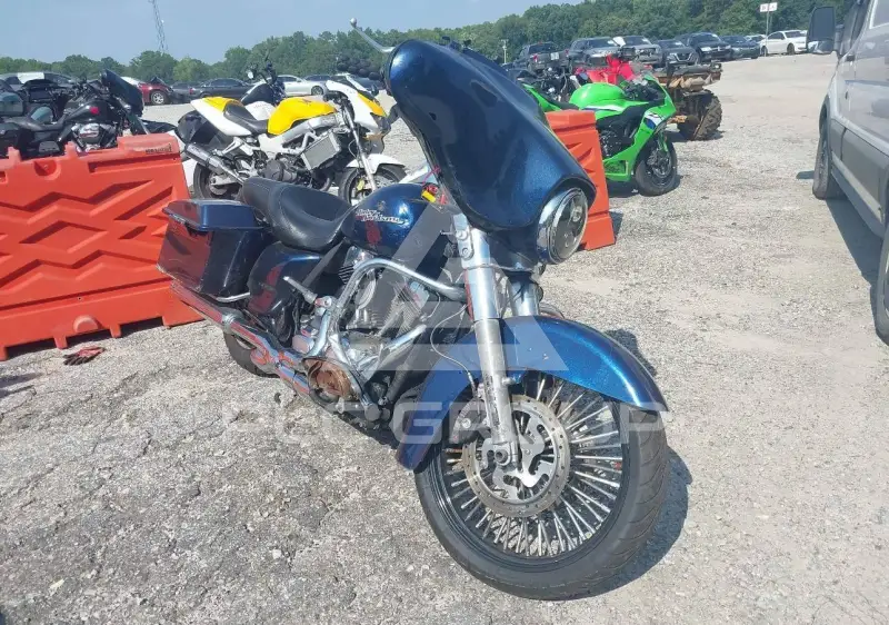 2012 Harley-Davidson FLHX фото