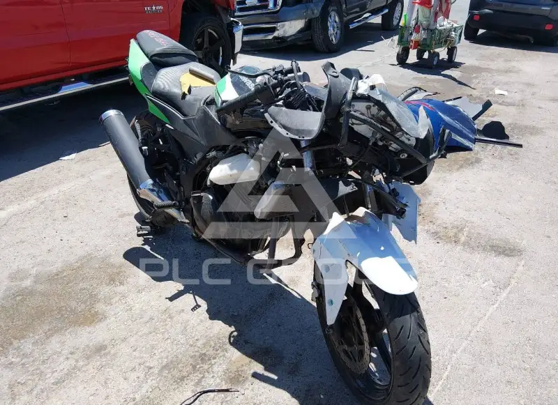 2012 Kawasaki EX250 фото