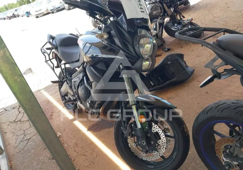 2012 Kawasaki LE650 фото